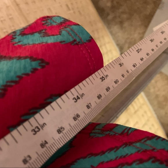 Fun spring dress! - Picture 7 of 7